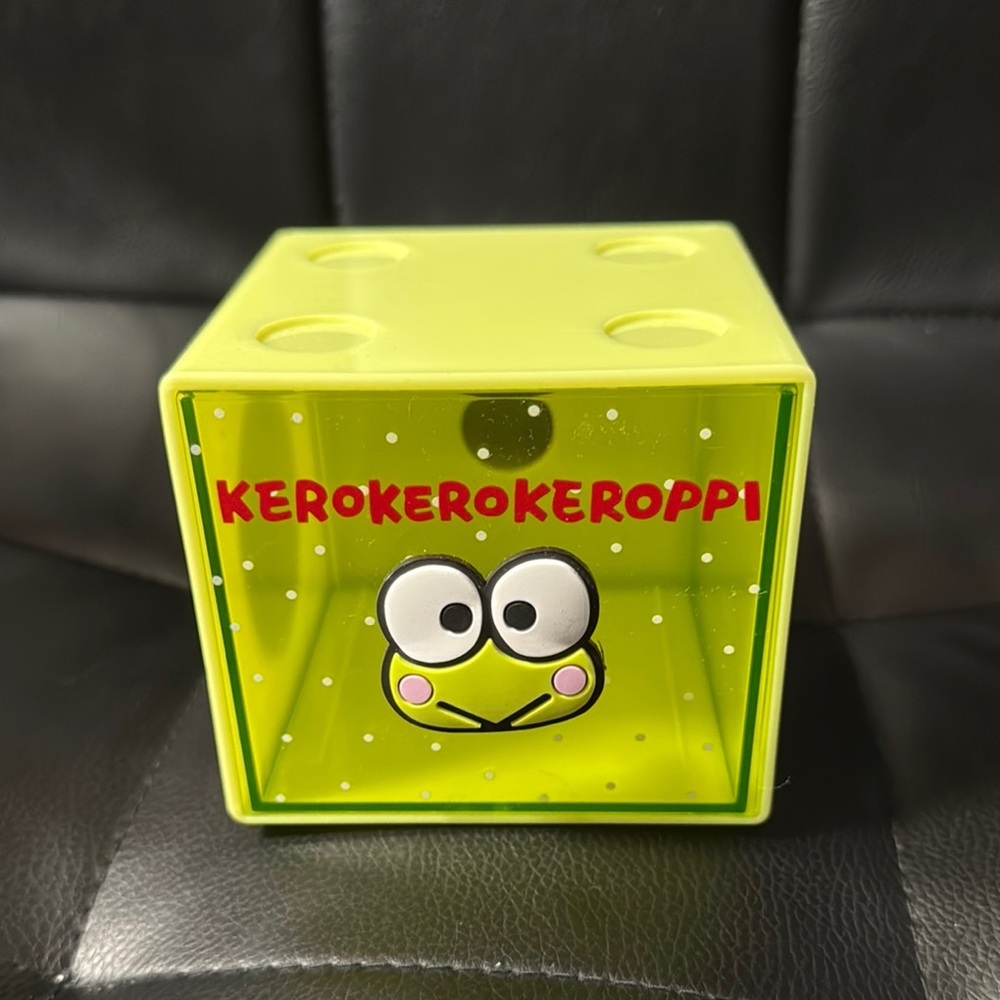 Green Toy Cube